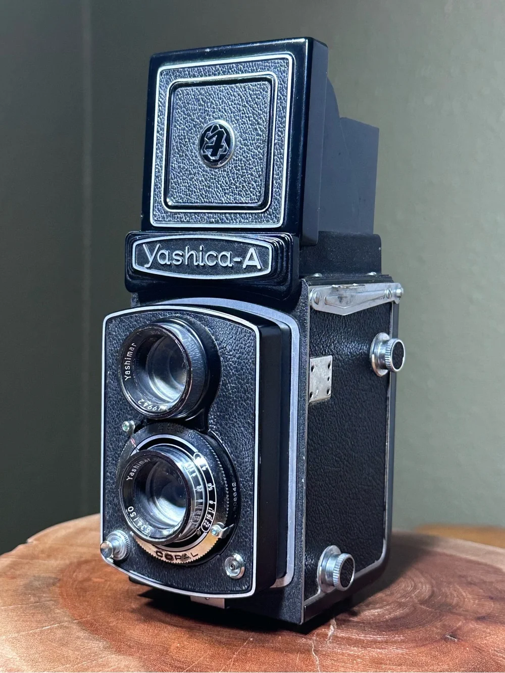 Yashica A TLR Medium Format Film Camera (1956) – Working